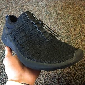 Nike Payaa Premium Triple Black Men's Running Shoe